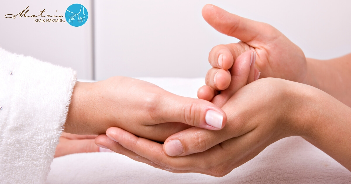 Hand Massage - Massage for Treating Fibromyalgia Pain